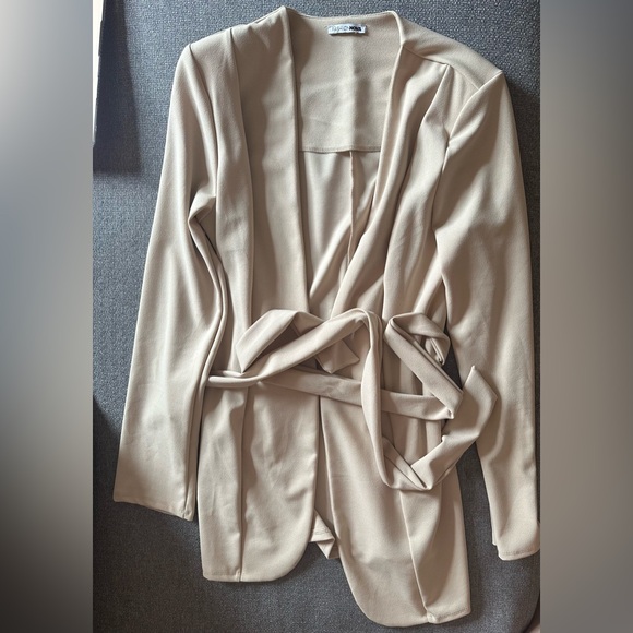 Workaholic Babe Short Set - Stone - Picture 3 of 5